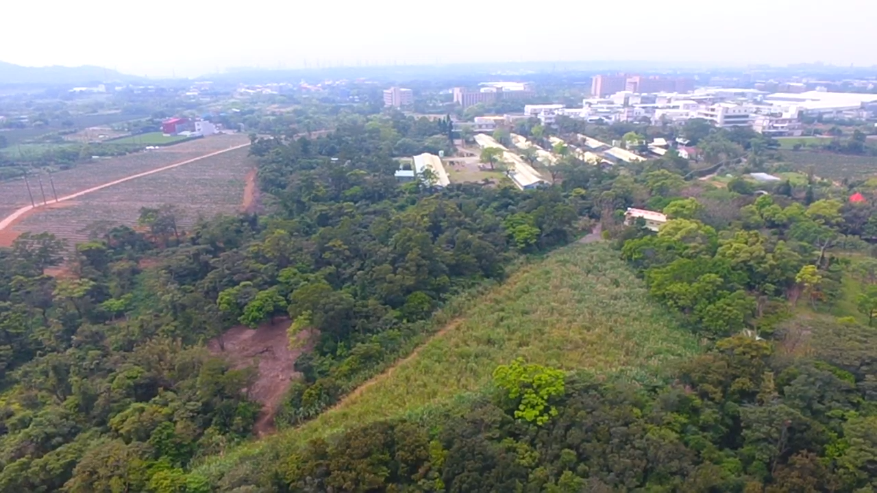 龍潭第二交流道旁便宜農地