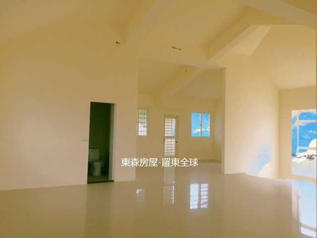 宜蘭農舍  安農溪河畔第一排歐宮農舍 緊鄰羅東運動公園 