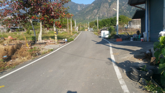 台東東河都蘭山腳下農地