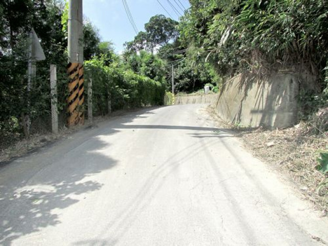 三灣悠閒山坡地 +大坪數建地