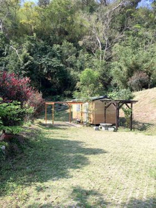 三灣永和山漂亮休閒地*-*現成貨櫃屋一間水電都有