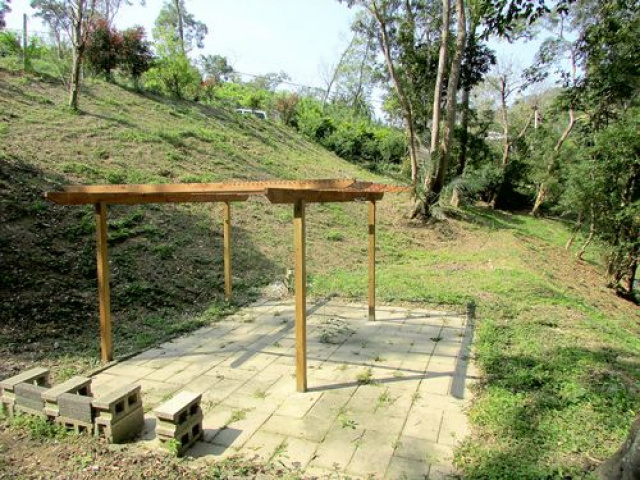 三灣永和山漂亮休閒地*-*現成貨櫃屋一間水電都有