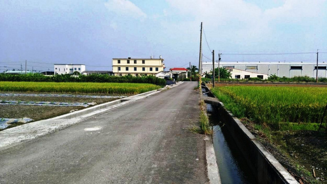 萬丹運動公園合法豪華農舍