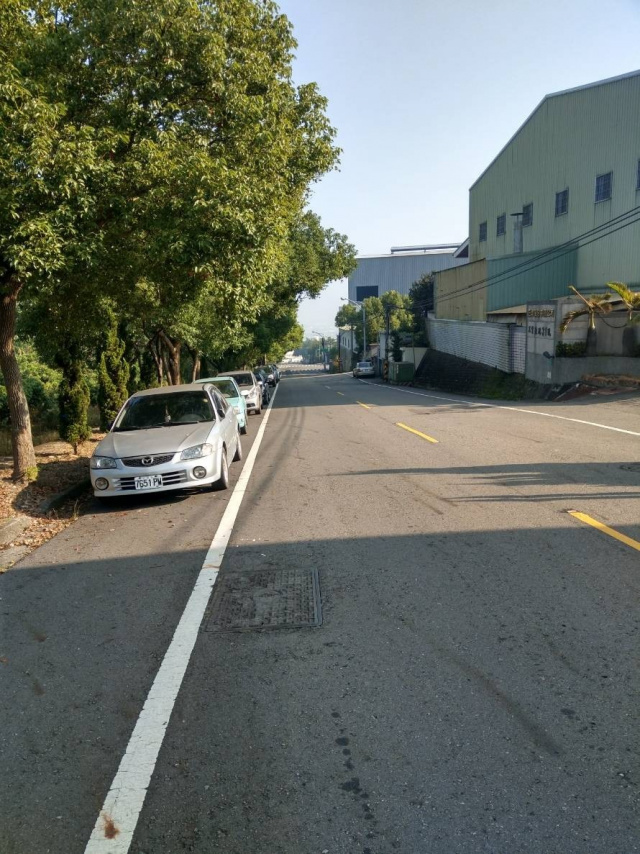 南投市.南崗工業區(工業北路)附近(景觀農地)市區地點好.出價就談