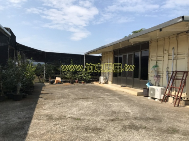 芎林倉儲地(正臨富林路)