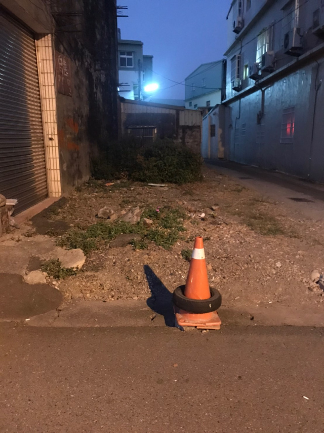 新庄正路邊角地