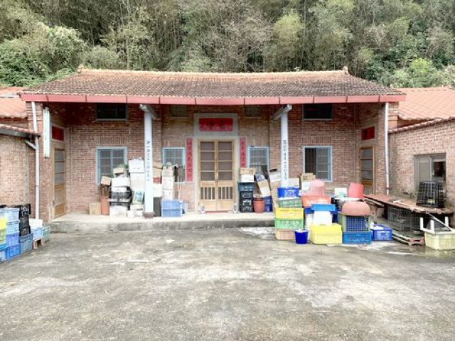 三合院紅磚屋休閒農場用地 