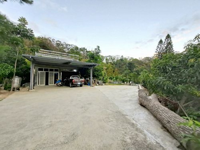 夢幻正臨湖邊合法農舍+資材室休閒美地